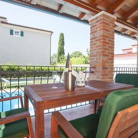 Villa Petra Porec Exterior photo